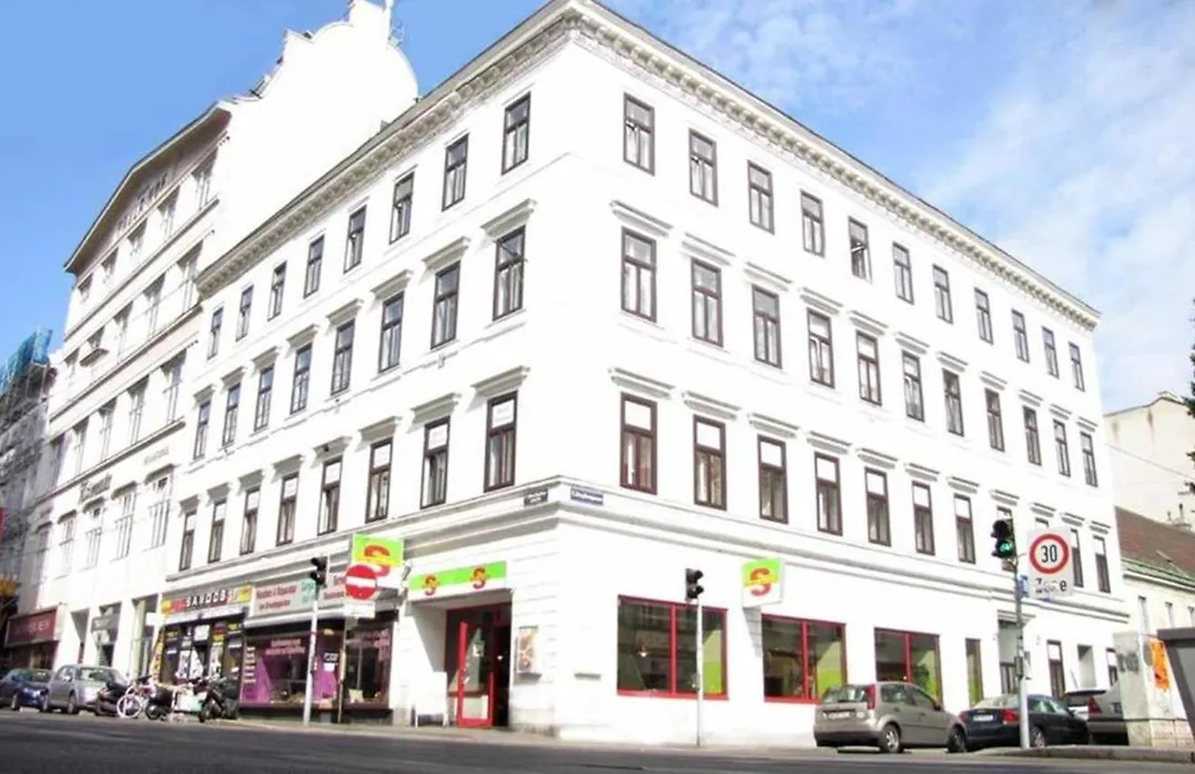 Walzerstadt Bed & Breakfast 3*